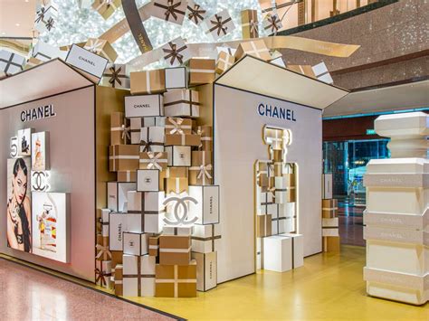 chanel wonderland takashimaya.